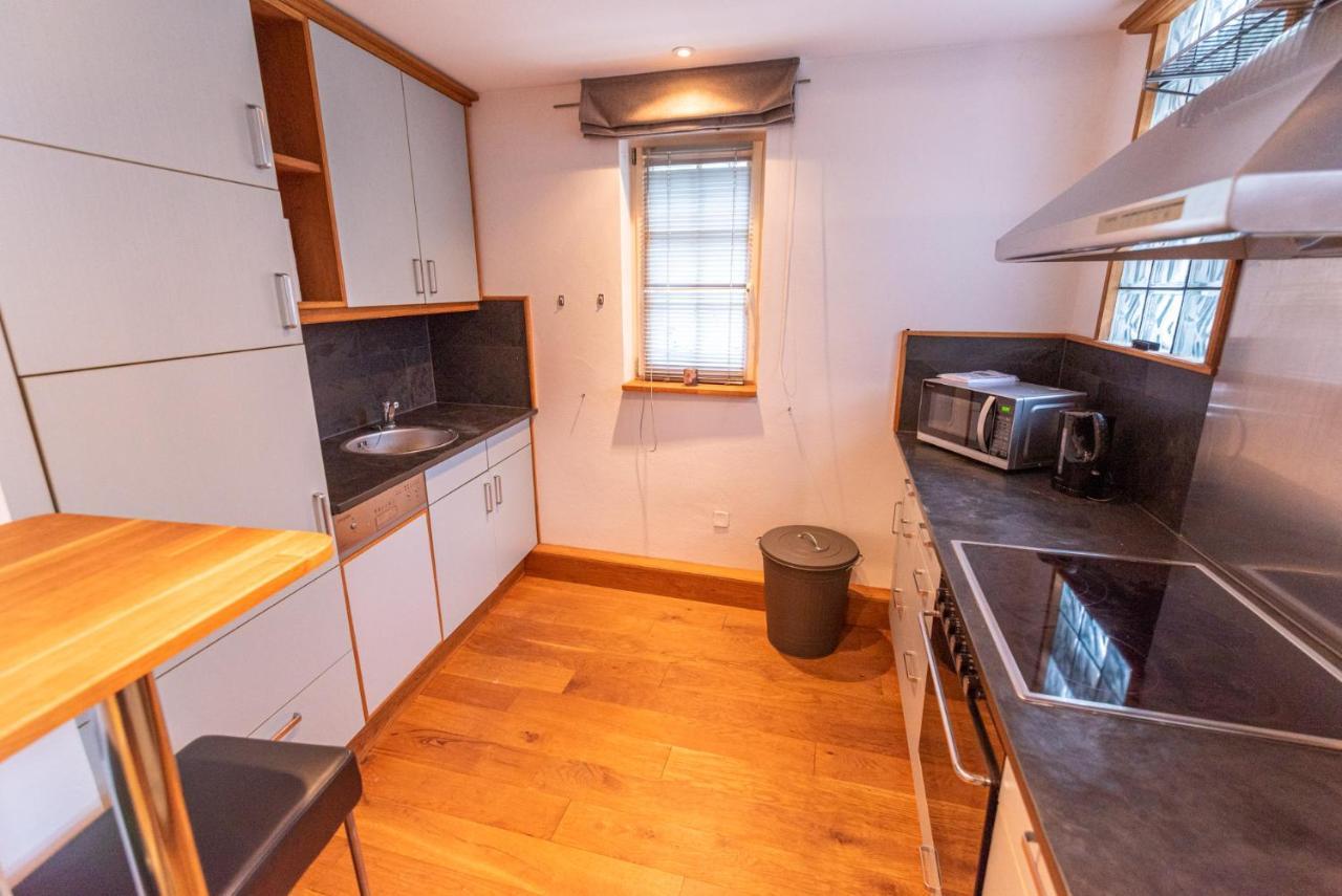 Designer Unterkunft In 15. Jahrhundert Altbau 75 M² Fuer Max. 4 Personen Apartment Eltville am Rhein Exterior photo