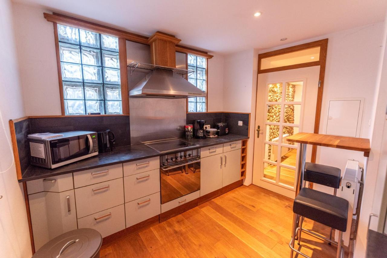 Designer Unterkunft In 15. Jahrhundert Altbau 75 M² Fuer Max. 4 Personen Apartment Eltville am Rhein Exterior photo