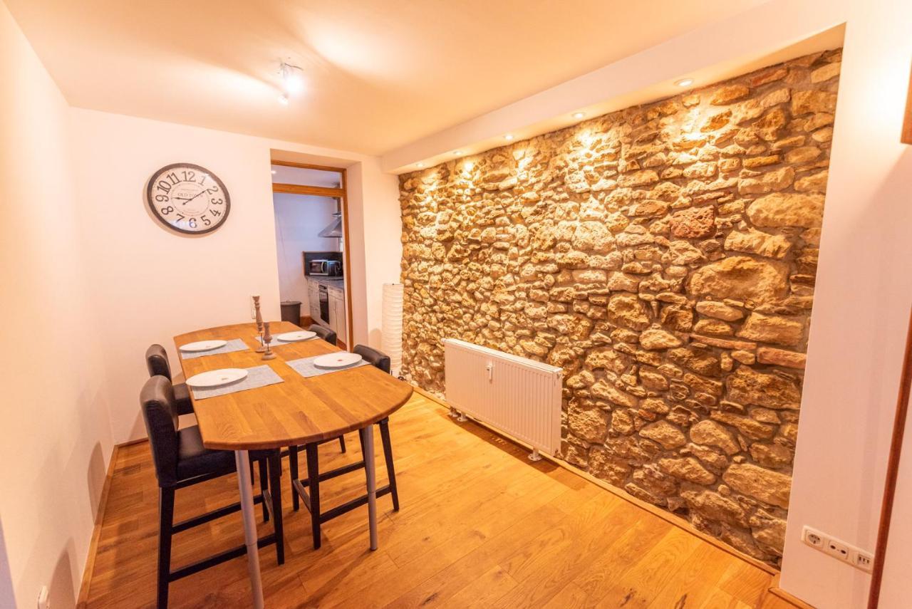 Designer Unterkunft In 15. Jahrhundert Altbau 75 M² Fuer Max. 4 Personen Apartment Eltville am Rhein Exterior photo