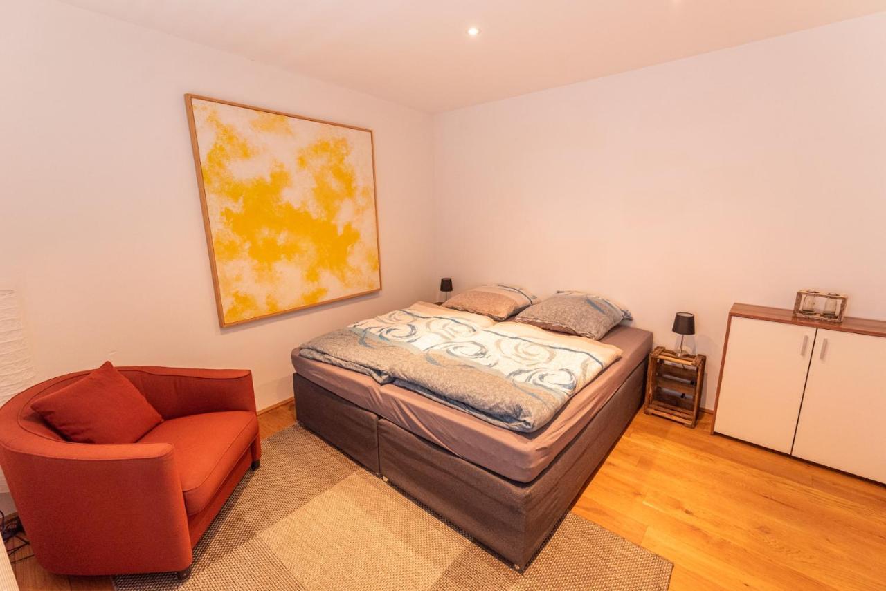 Designer Unterkunft In 15. Jahrhundert Altbau 75 M² Fuer Max. 4 Personen Apartment Eltville am Rhein Exterior photo